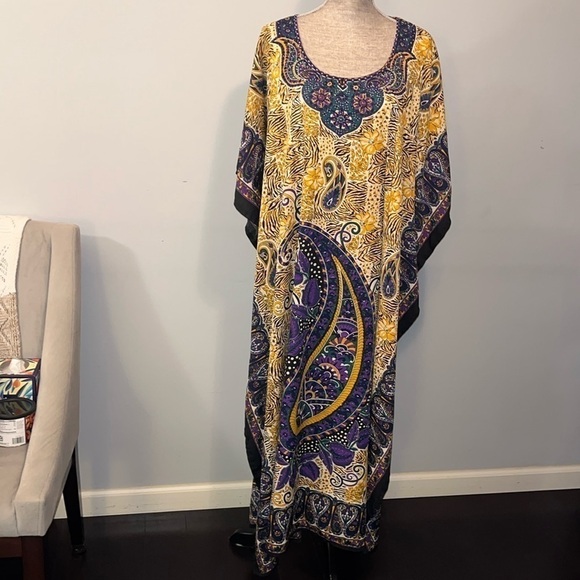 Sante Classics Other - Sante Classics Floral Dashiki Maxi Dress Kaftan One Size
NEW! 40" W, 57" H